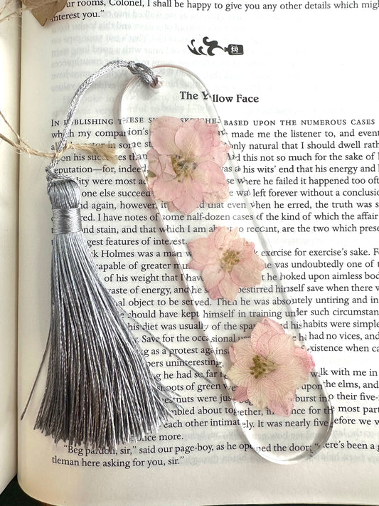 Handmade resin bookmarks with dried flowers