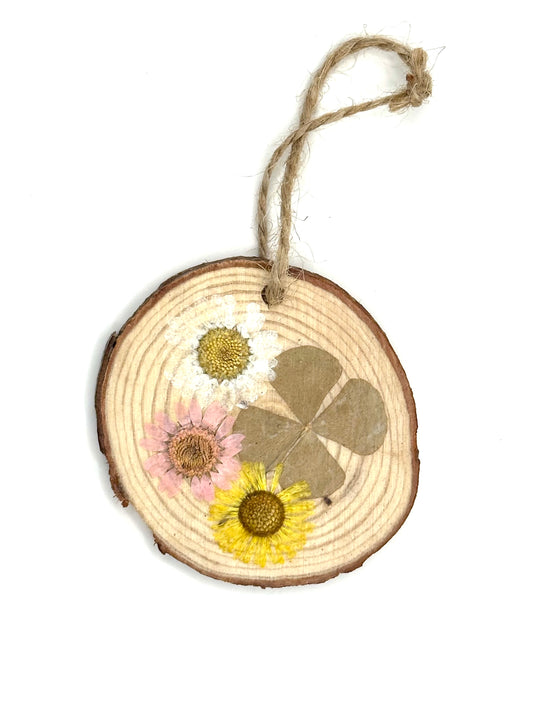 Dried flower ornament