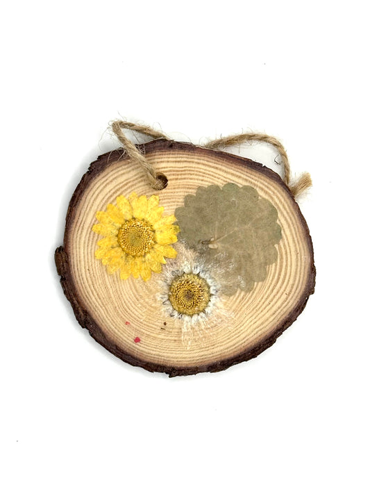 Dried flower ornament